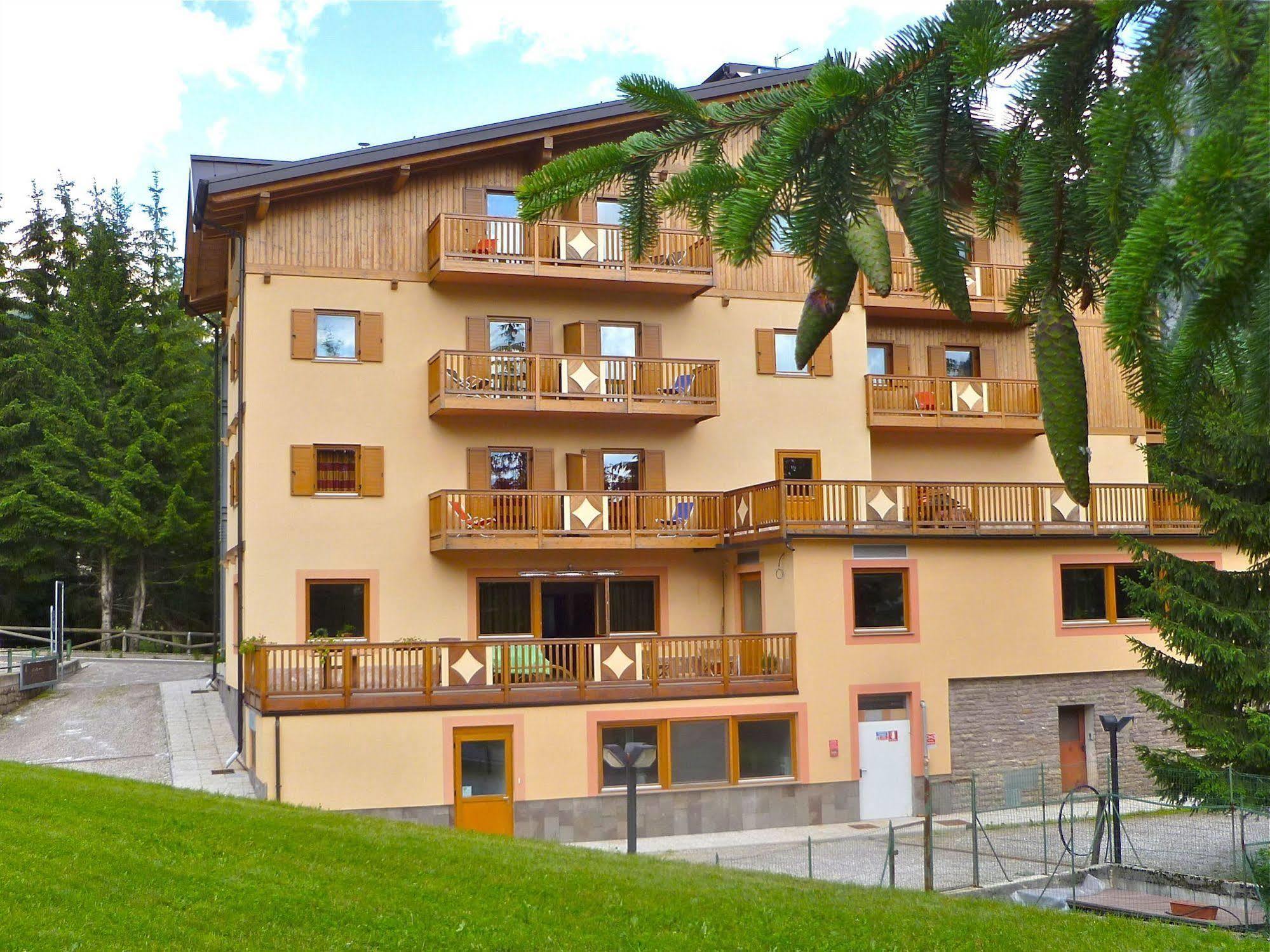 Relais San Giusto Hotell Campitello di Fassa Eksteriør bilde